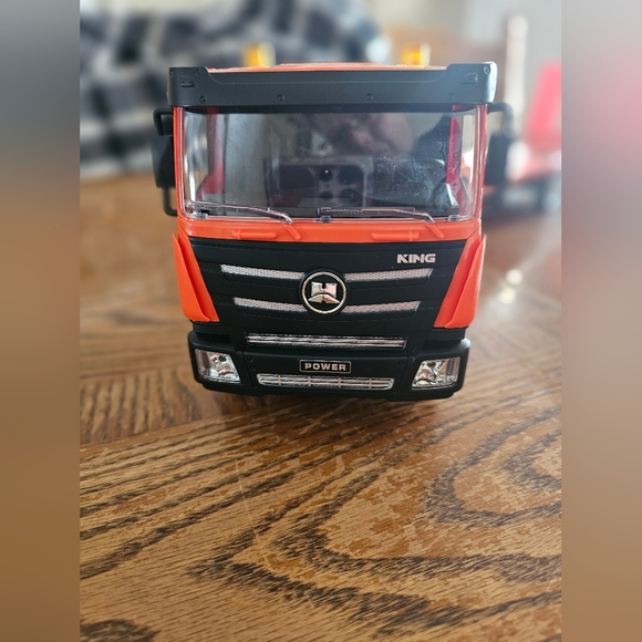 Remote Control Constrution Set - Picture 10 of 13